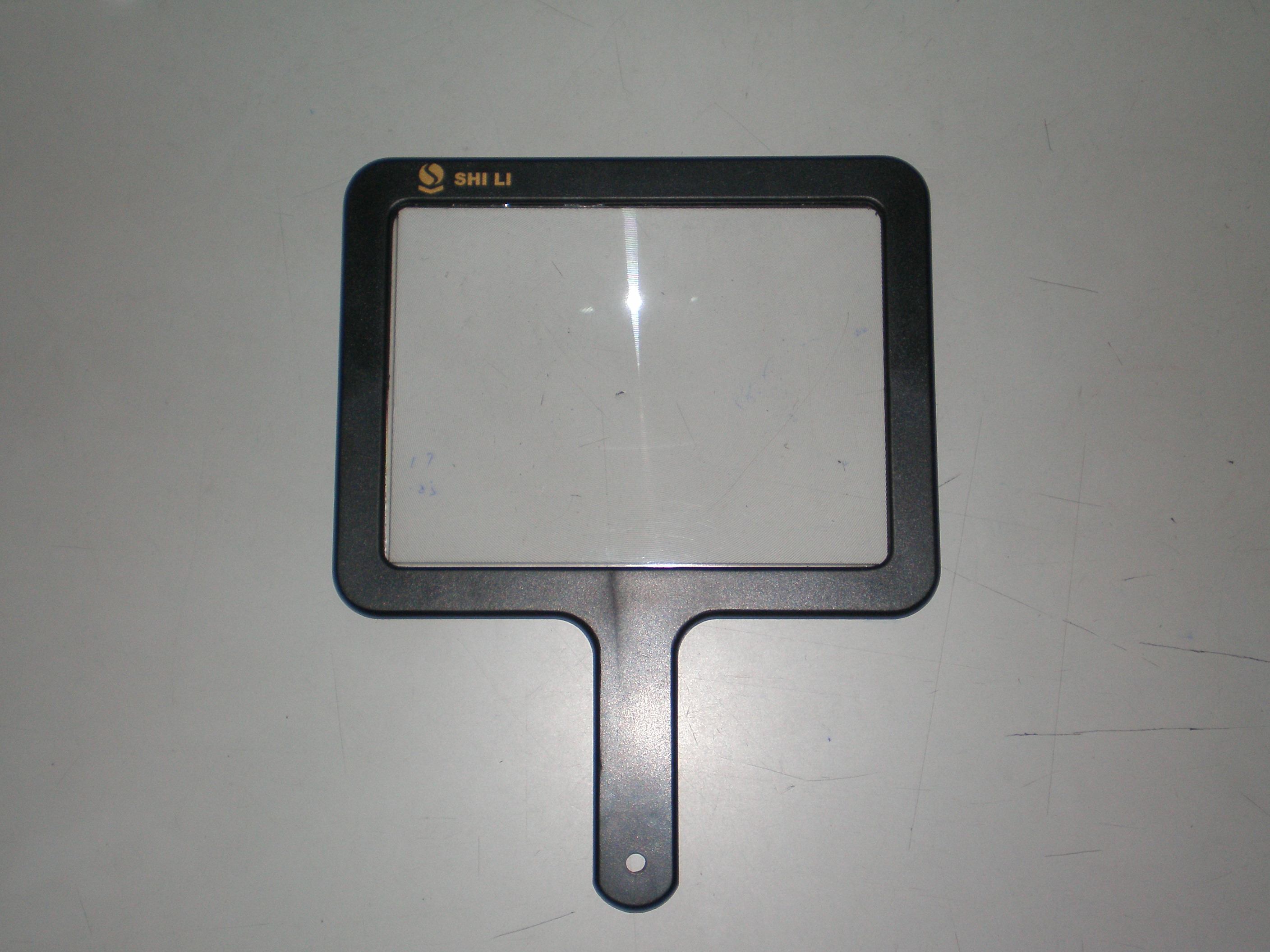 沃士达菲涅尔放大镜老年人读书看报专用整页书籍不变形专利产品