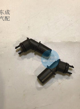 雪佛兰曲轴箱通风管接头配件