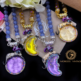 Kirks Folly半月紫黄月亮面猫咪浮雕吊坠项链