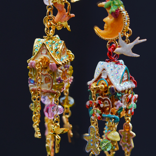 Kirks Folly房顶可打开钥匙月亮姜饼屋仙女屋圣诞万圣节房子项链