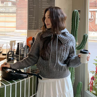 时尚起义韩国套装潮范2026春新针织帽+扭花纹长袖毛衣tm26010901