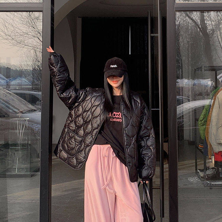 时尚起义韩国潮范2026春车缝线V领哑光轻盈夹棉外套dp26012303