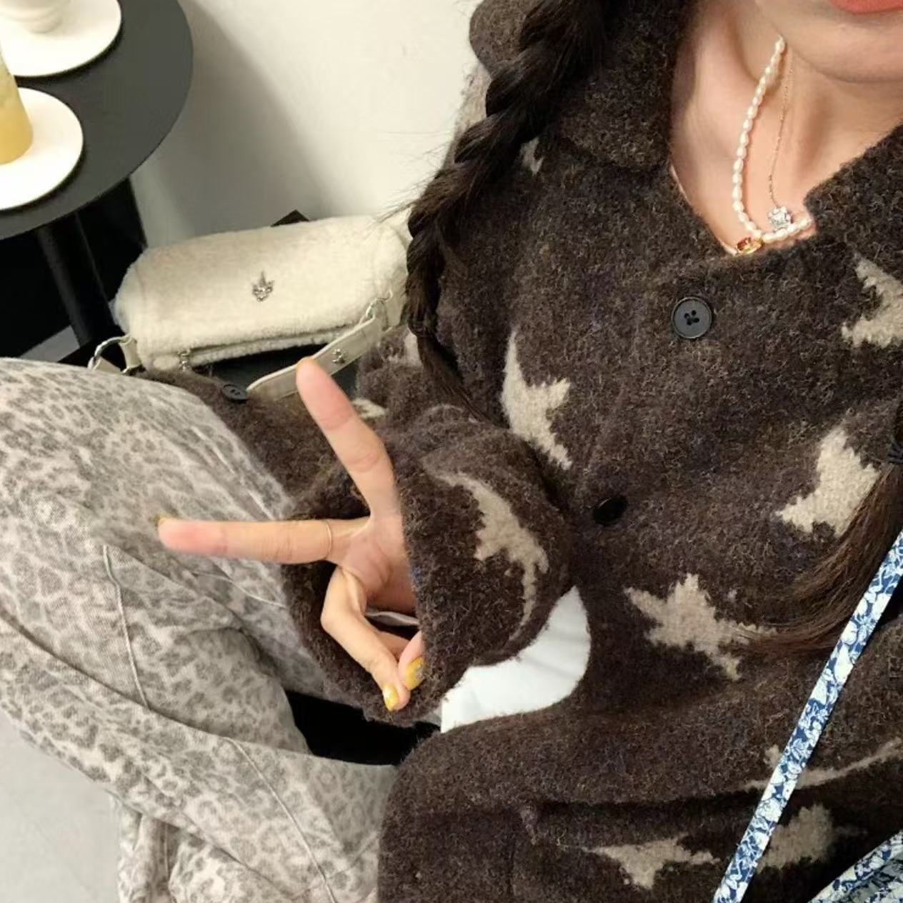 摩卡棕！慵懒翻领单排扣毛衣开衫
