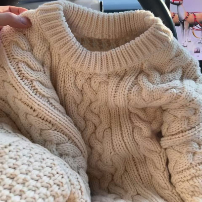 加厚！复古白色粗针麻花套头毛衣