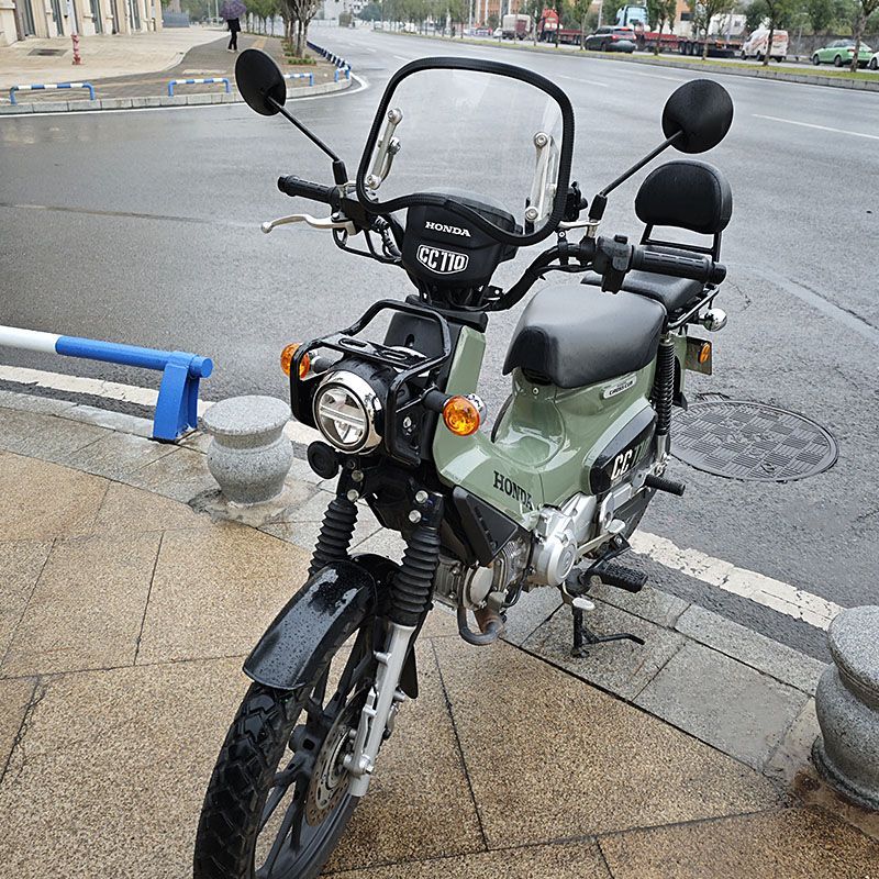 适用于本田CROSS CUB 110幼兽前风挡CC110改装挡风玻璃复古前挡