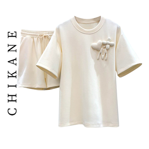 CHIKANE 立体爱心甜美短袖宽松T恤女+松紧腰绑带阔腿短裤两件套装