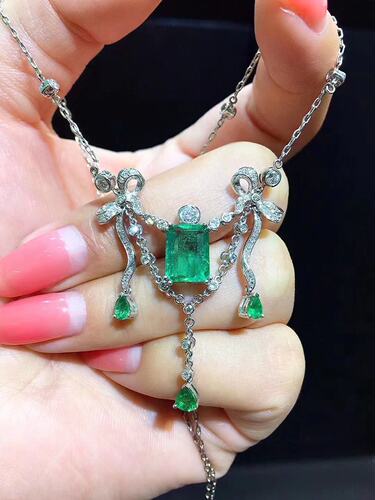 18K金女镶南非高品质钻石 2.62克拉天然祖母绿项链真金真钻送证书