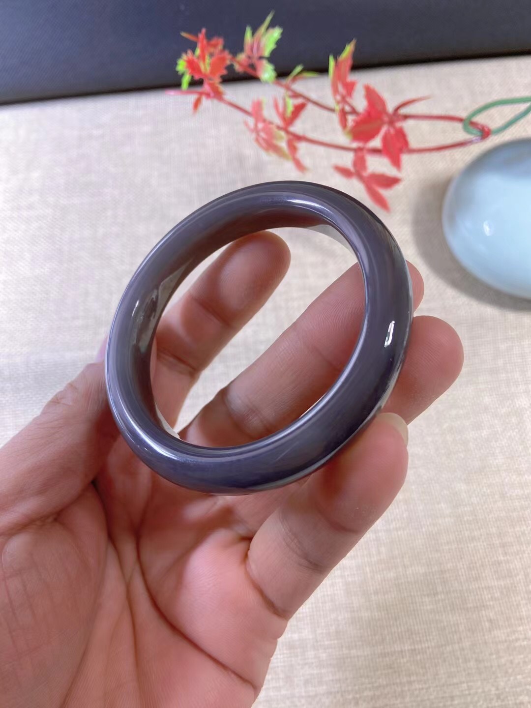 新货纯天然青海料和田玉紫罗兰手镯玉镯烟紫色54圈口带证书