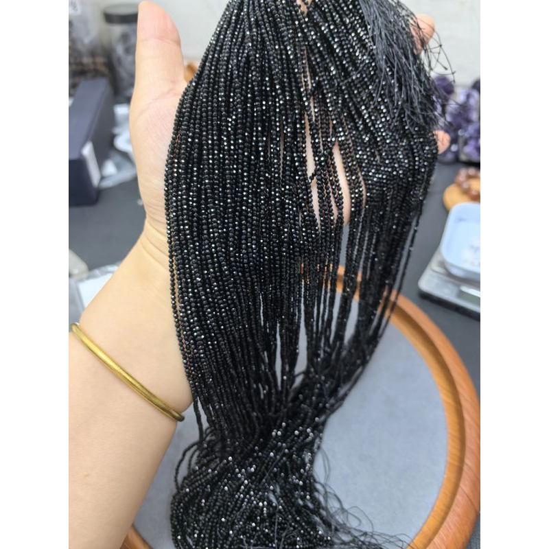 天然黑尖晶2毫米10条-100-1000条