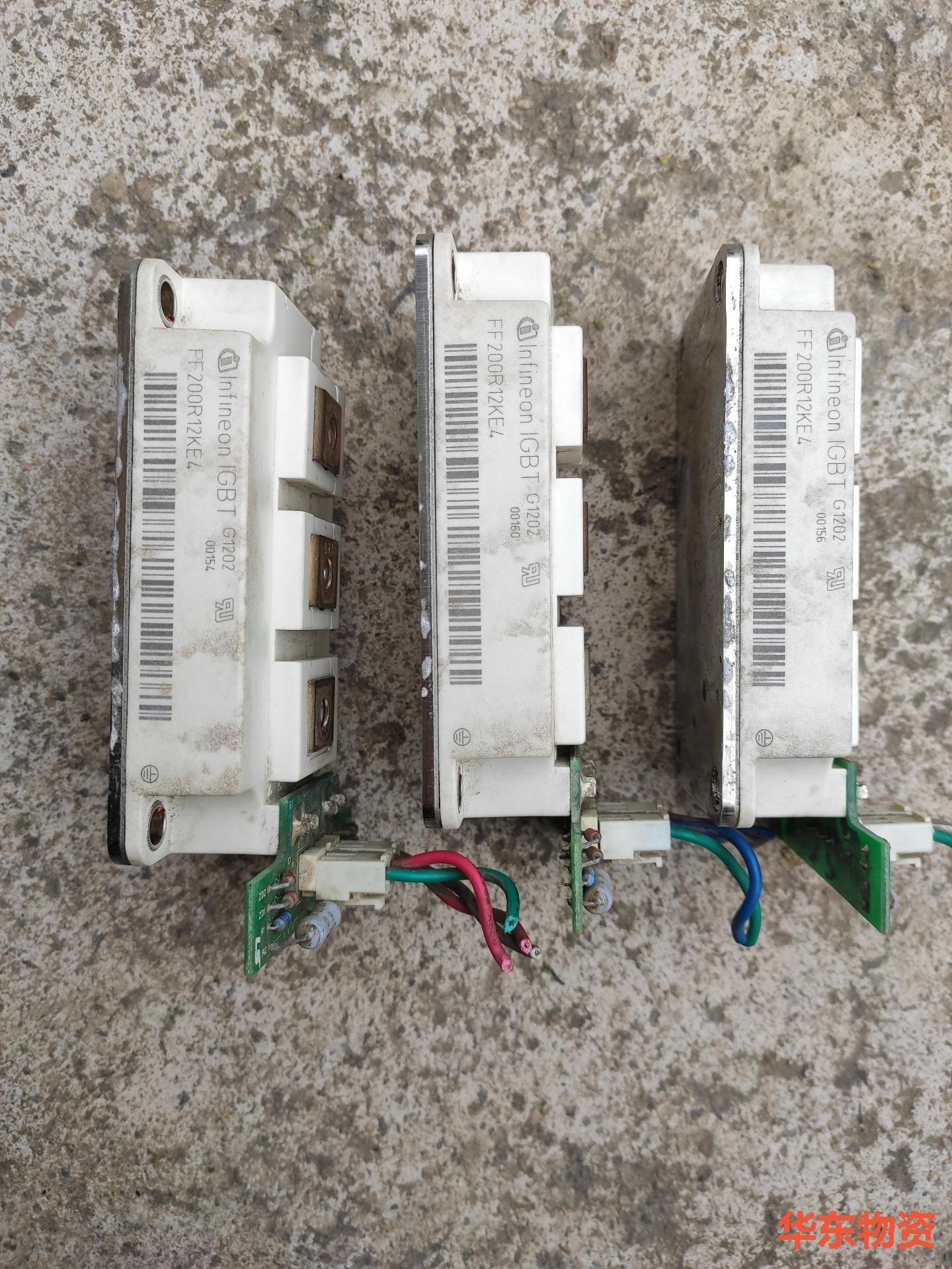 英飞凌FF200R12KE4(3个)成色如图  二手拆机