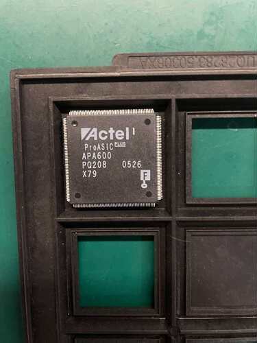 进口美国Actel芯片APA600-PQ208议价