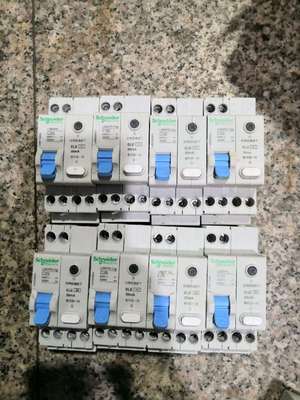 施耐德LS8 1p+n漏电保护器拆机瑕疵品螺丝孔撑-议价
