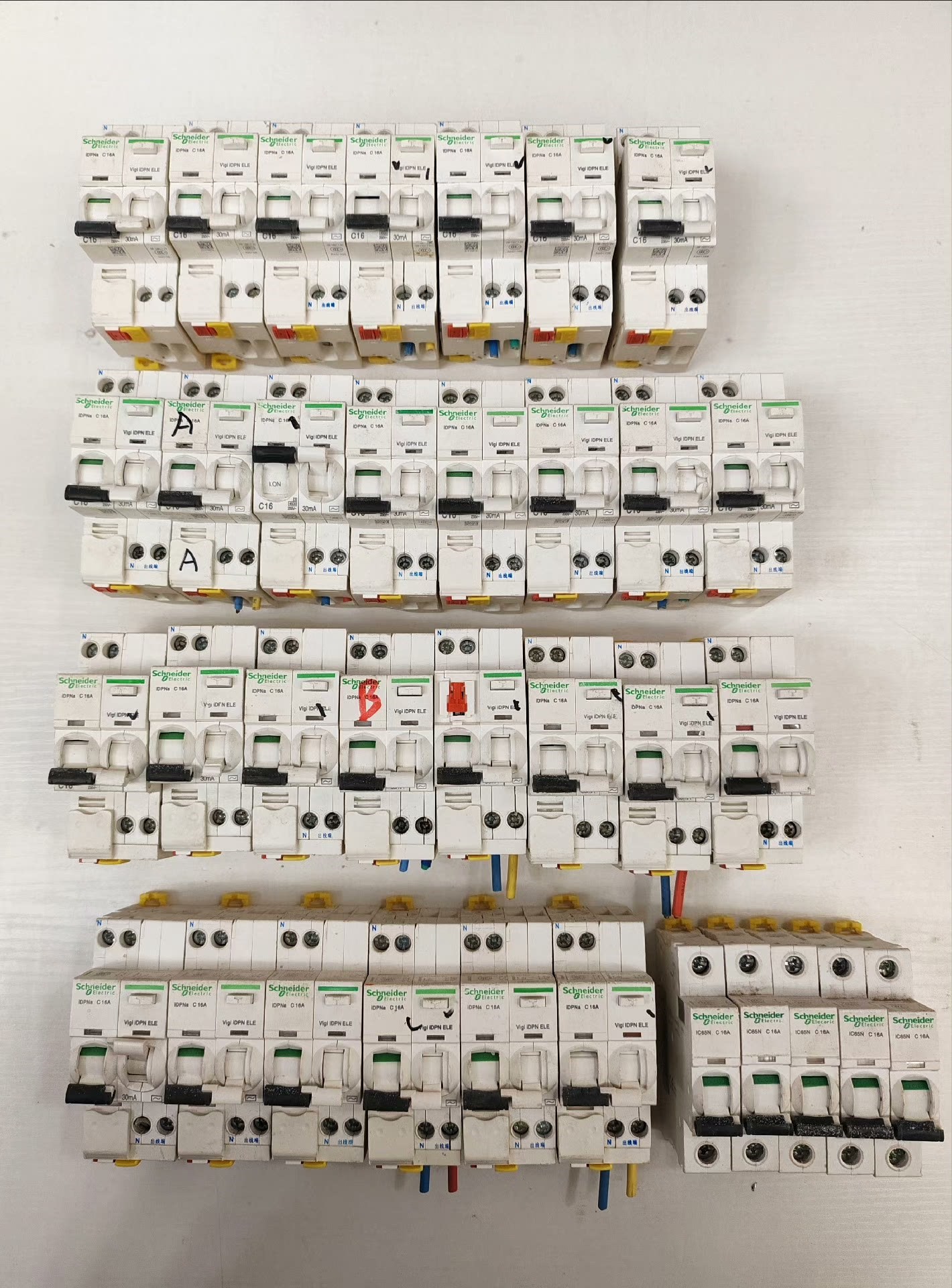 施耐德iDPNa C16A Vigi iDpN ELE-议价