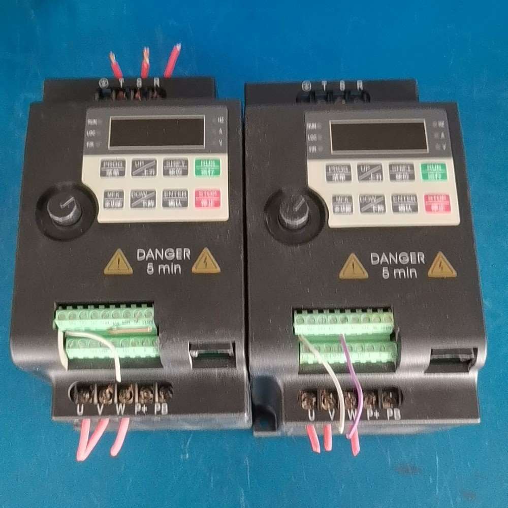 联创高科变频器LC600A-2R2G/4P2.2KW原