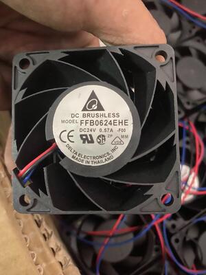 台达FFB0624EHE24V0.57A6CM三线