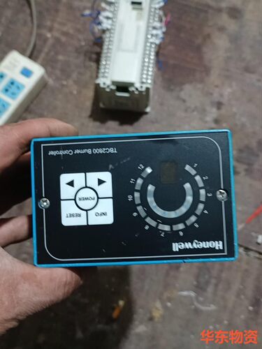 霍尼韦尔TBC2800A1000,点火控制器!