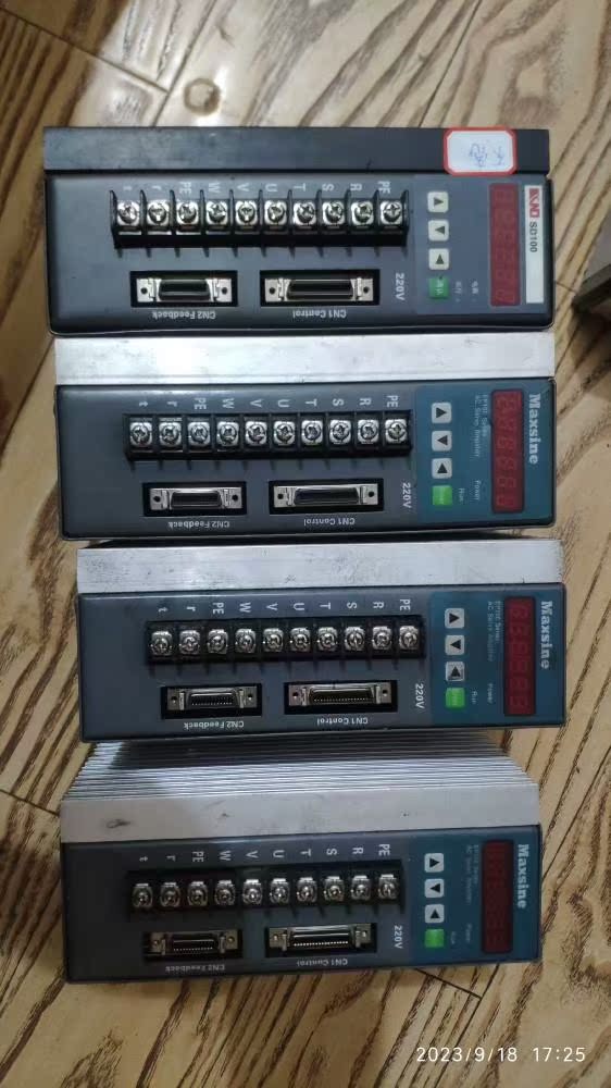 4台伺服驱动器迈信EP100B-2A凯恩帝SD100都