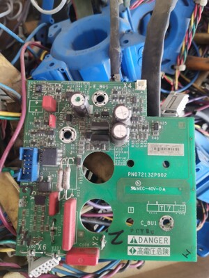 PN072132P902施耐德ATV71制动驱动板 PN0-议价