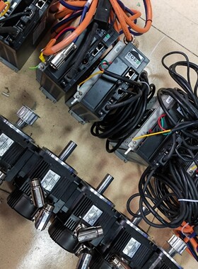 武汉华大1.5KW伺服电机,驱动型号TSVB-PA030L- 议价