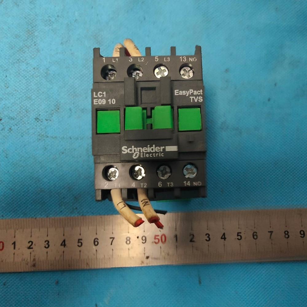 施耐德交流接触器LC1E0910