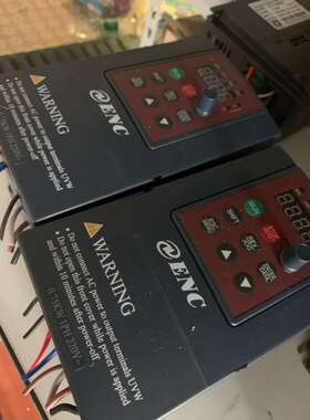 易能变频器EDS300-2S00070.75KW2