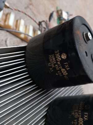 日立电容 FXA 3300MFD400VDC 八九成新-议价