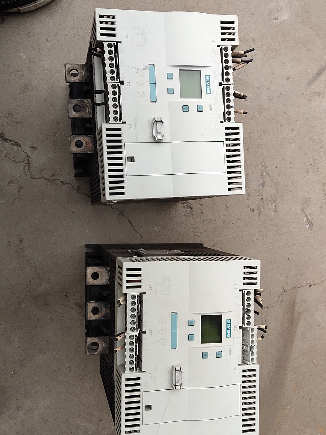 西门子软启动器3RW4447-6BC44拆机原设备运行-议价