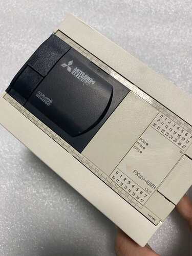 三菱PLCFX3GA-40MR-CM功能包好成色如图-议价