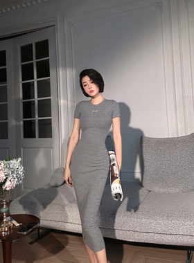 XULU原创夏季灰色人棉针织卡戴珊包臀裙气质百搭圆领短袖连衣裙