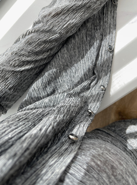 XULU原创复古灰色针织坑条气质开衫