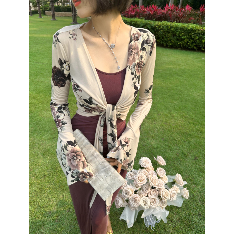 上衣气质铜氨丝显瘦吊带连衣裙