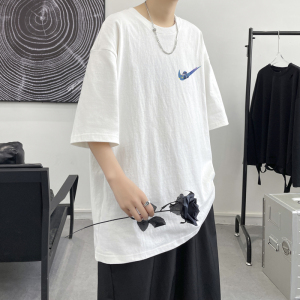 T006 P18 大皂风 情侣港风学生短袖夏装卡通对钩印花T恤2022新款图片
