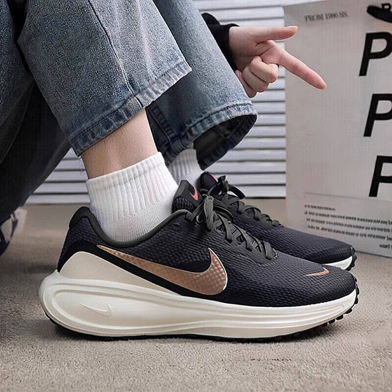 Nike耐克鞋子跑步鞋透气正品网面鞋轻便秋季正品女鞋旅游鞋运动鞋