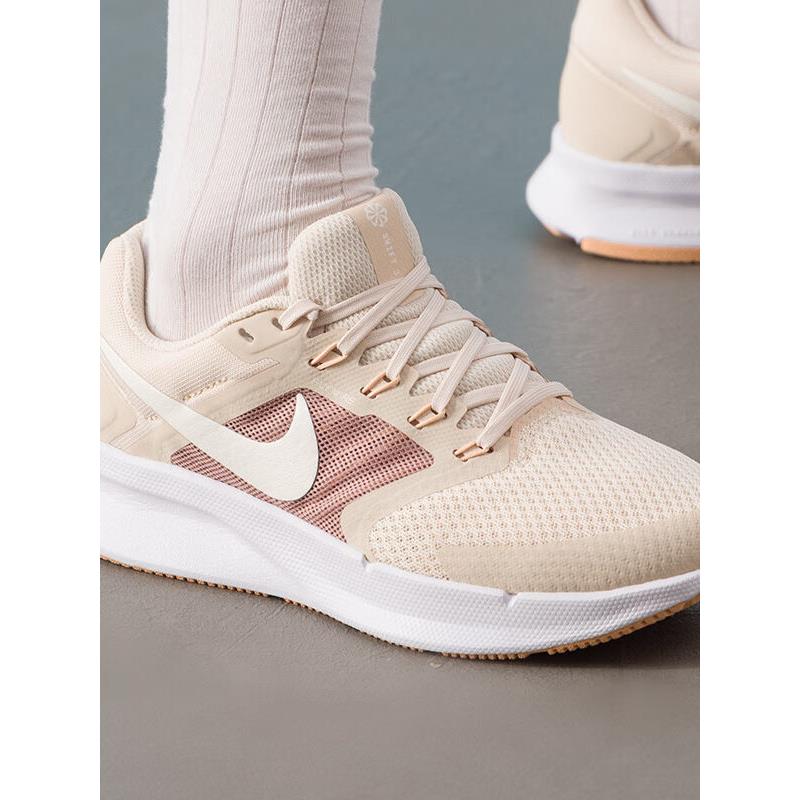 NIKE耐克跑步鞋女鞋夏季正品网面透气运动鞋学生户外轻便休闲鞋