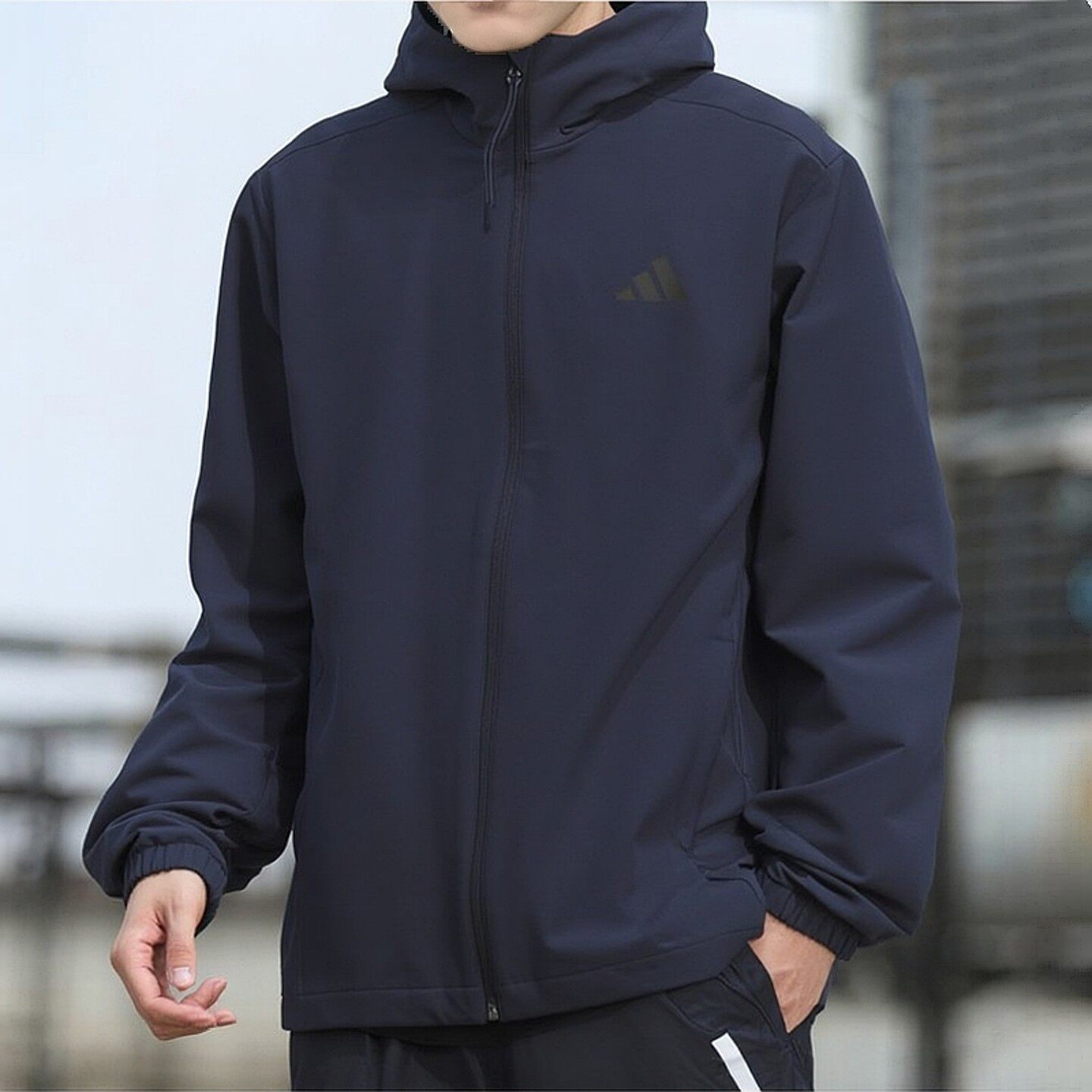 阿迪达斯运动外套男防风