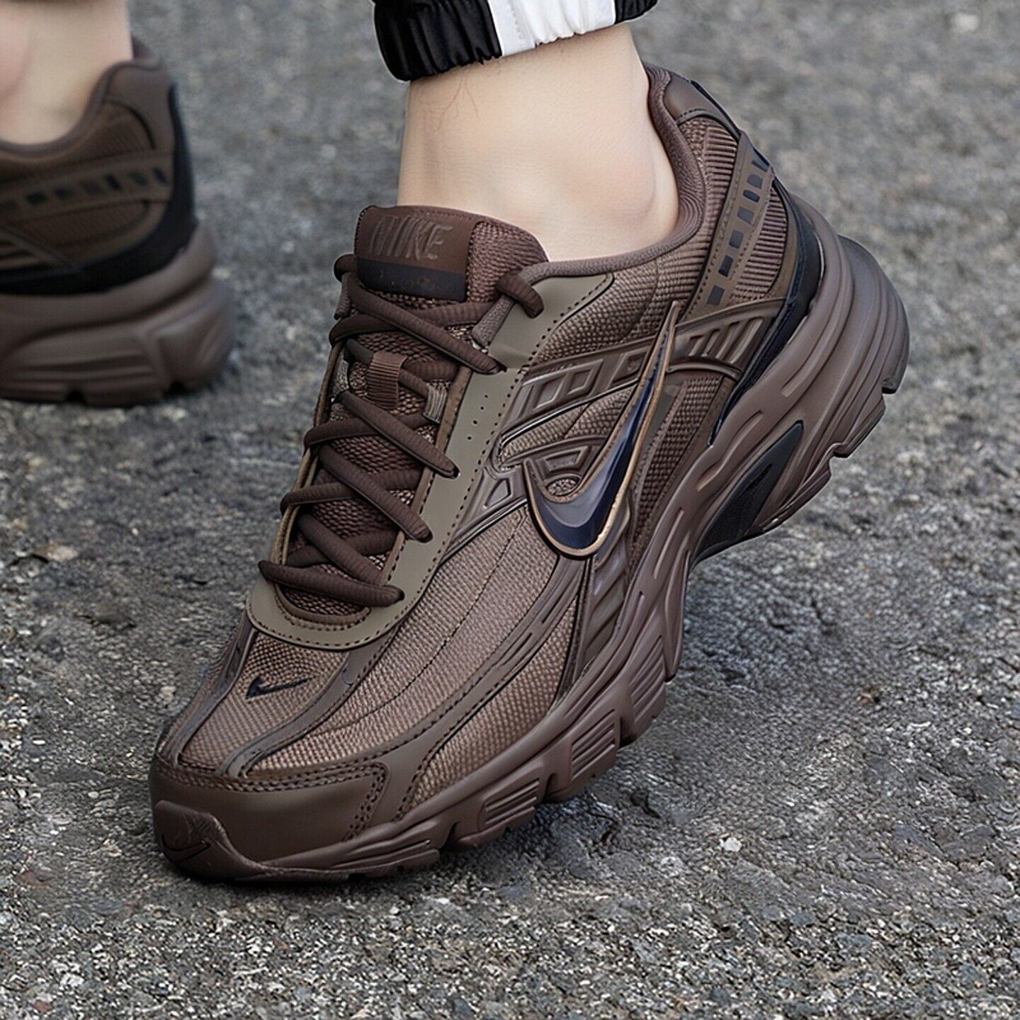 NIKE耐克鞋子V5R男鞋新