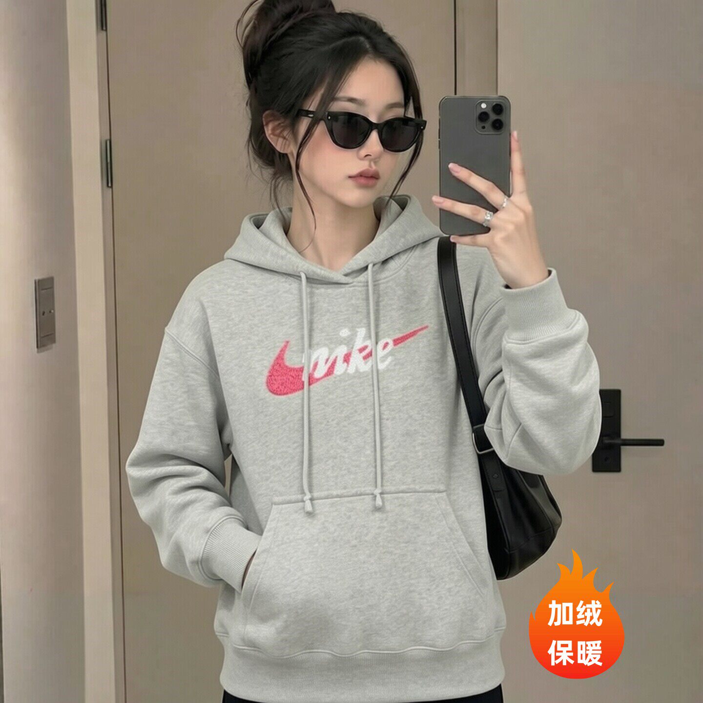 Nike耐克潮流时尚加绒卫衣女子连帽上衣冬季新款运动装宽松版外套