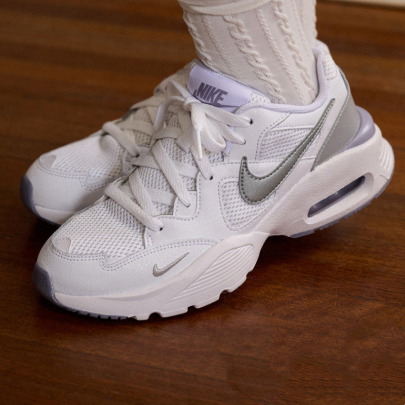 Nike耐克白色女鞋秋季新款AIR MAX气垫运动鞋减震跑步鞋CJ1671