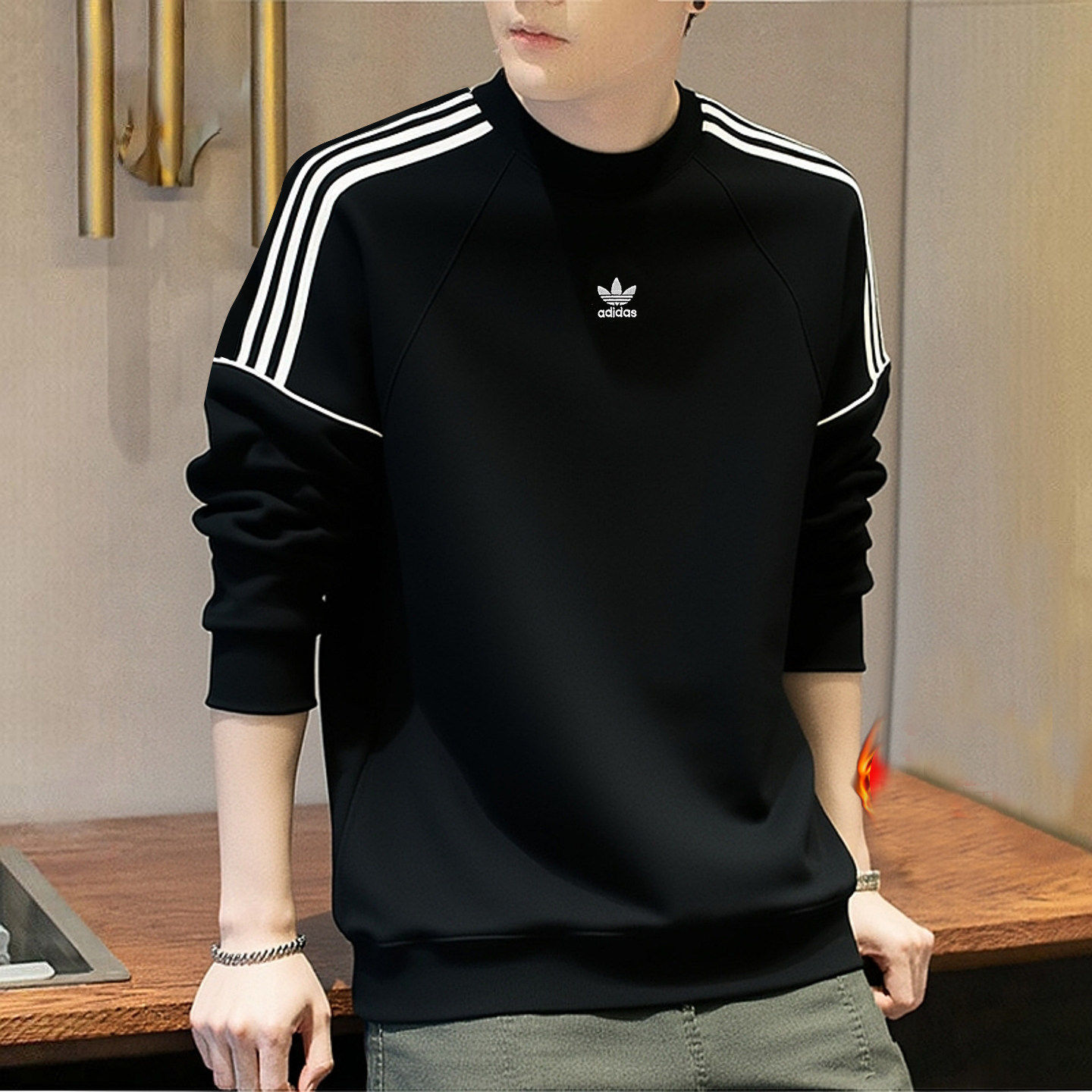 Adidas三叶草黑色厚棉T男