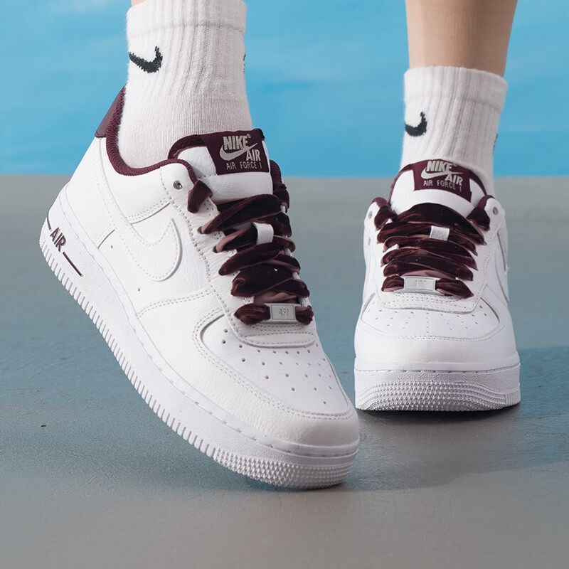 Nike耐克夏季新款女空军一号AF1白色酒红色低帮板鞋芭蕾风运动鞋