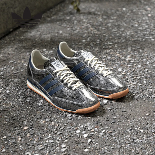 adidas阿迪达斯亮泽感薄底T头鞋正品春女鞋SL72 OG W板鞋 JH8654