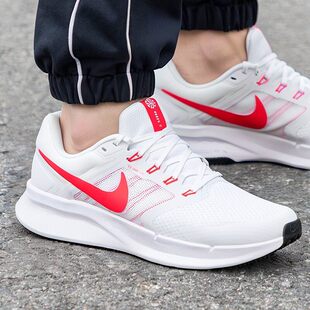 低帮轻便透气健身运动鞋 RUNSWIFT3跑步鞋 DR2695 新款 Nike耐克男鞋