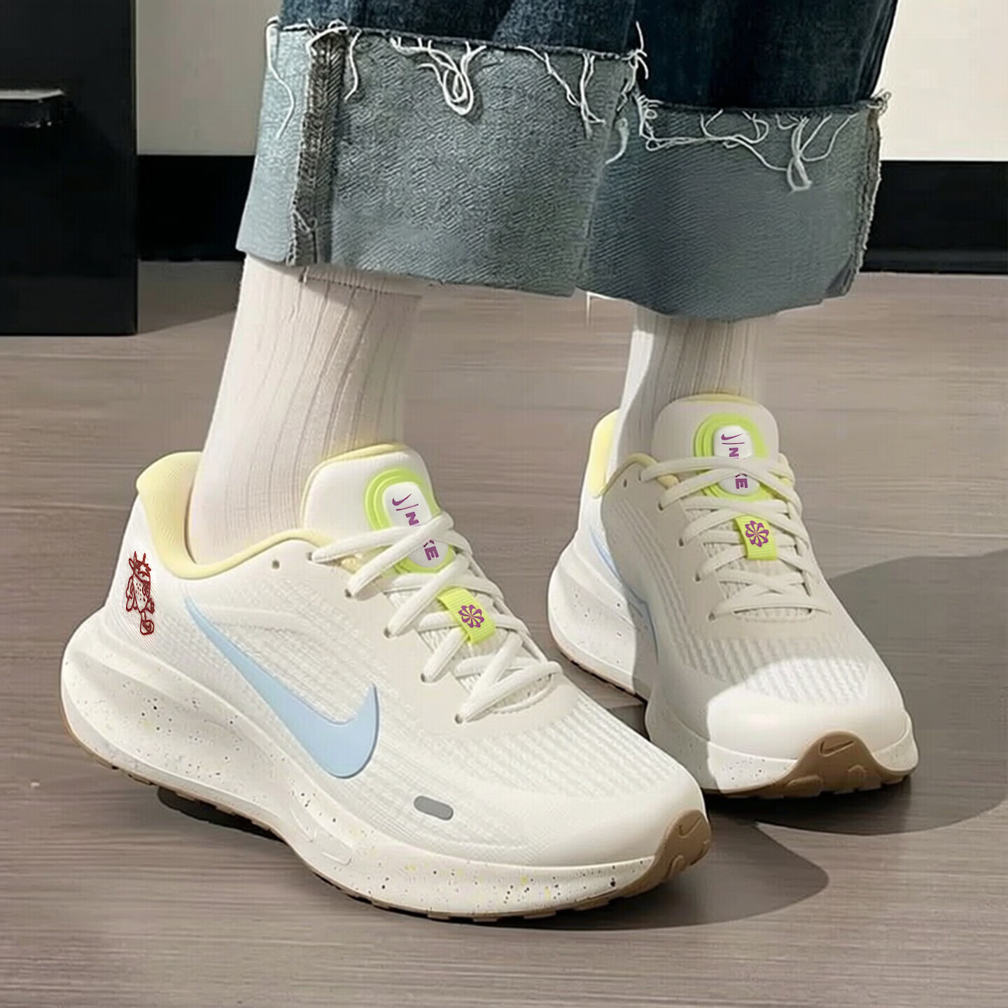 Nike耐克鞋子JOURNEY RUN跑步鞋马卡龙色女鞋新款运动鞋透气网鞋