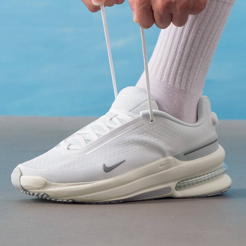 Nike耐克男鞋正品秋季运动鞋REVOLUTION 8跑鞋网面透气鞋训练鞋子