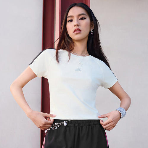 阿迪达斯女装2026春季新