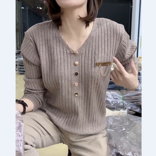 2025欧货重工保暖百搭毛衣女春季 女 新针织衫 上衣V领五粒扣打底衫