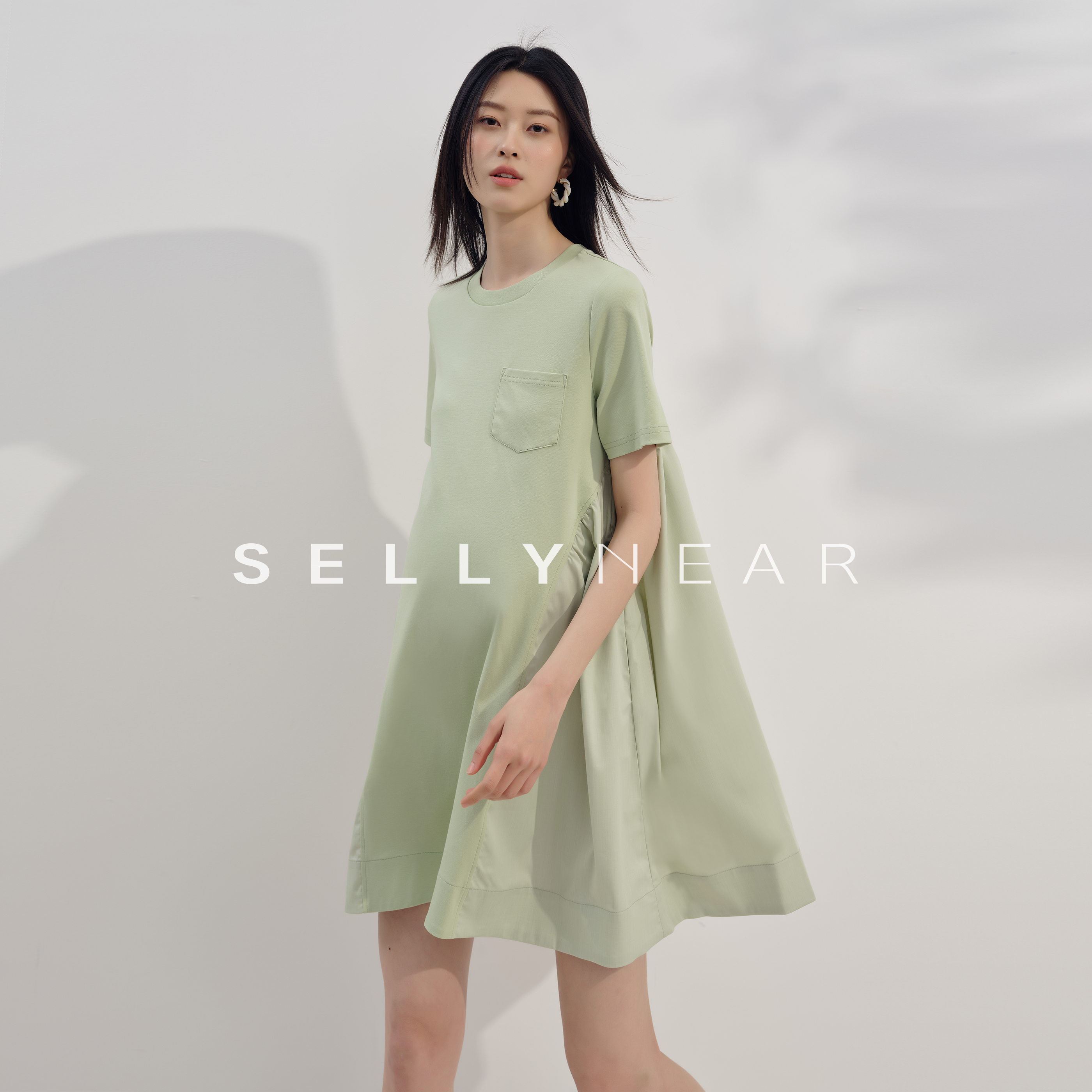 SELLYNEAR孕妇装夏款2024新款连衣裙微光绿A摆拼接气质宽松连衣裙