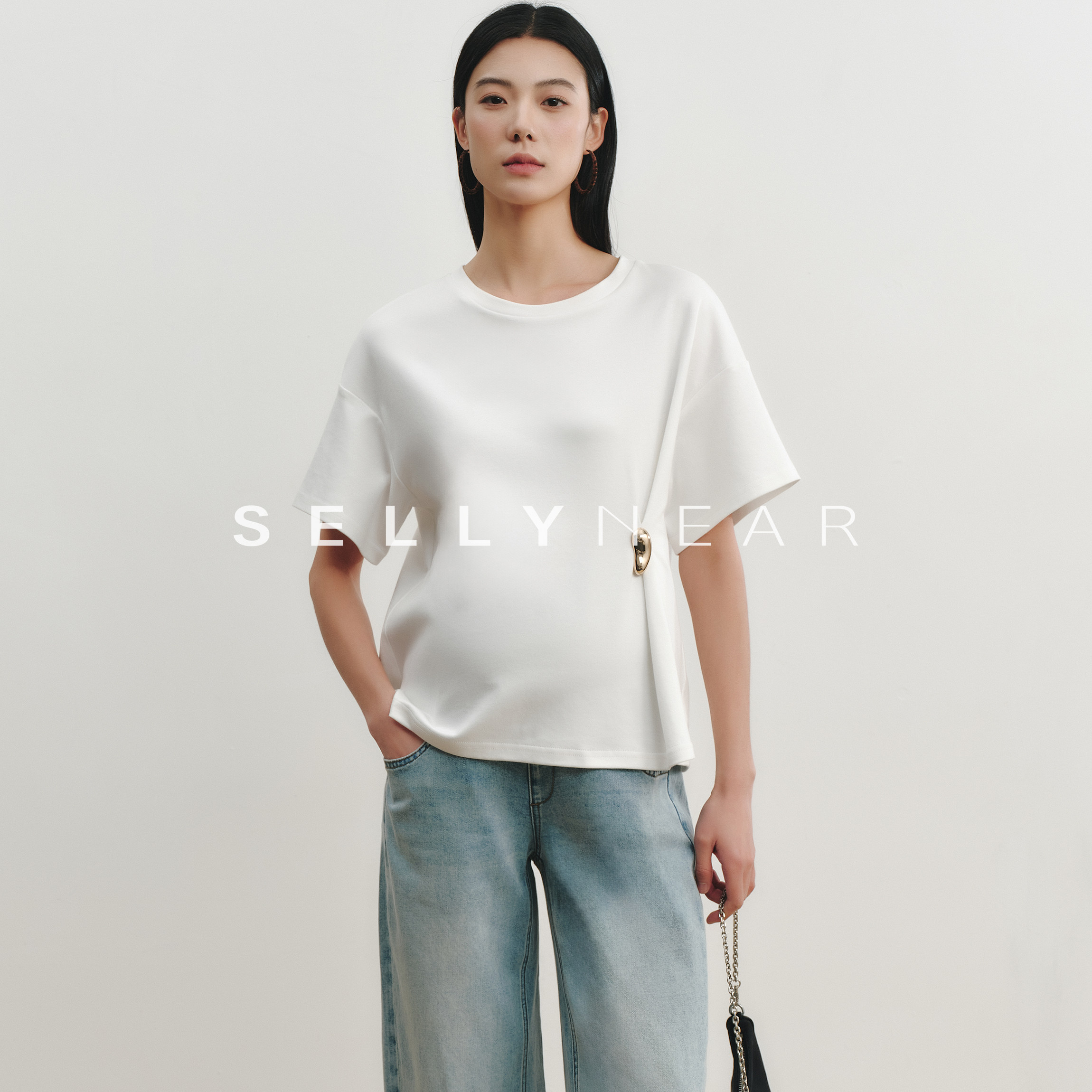 SELLYNEAR孕妇装夏季上衣时尚简约宽松金属装饰设计感短袖孕期T恤