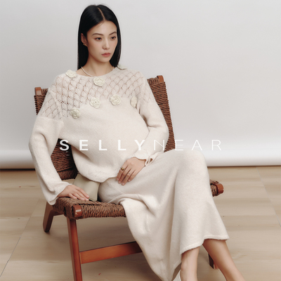 SELLYNEAR孕妇套装外穿2025新款冬装时尚花朵钩花毛衣半裙两件套