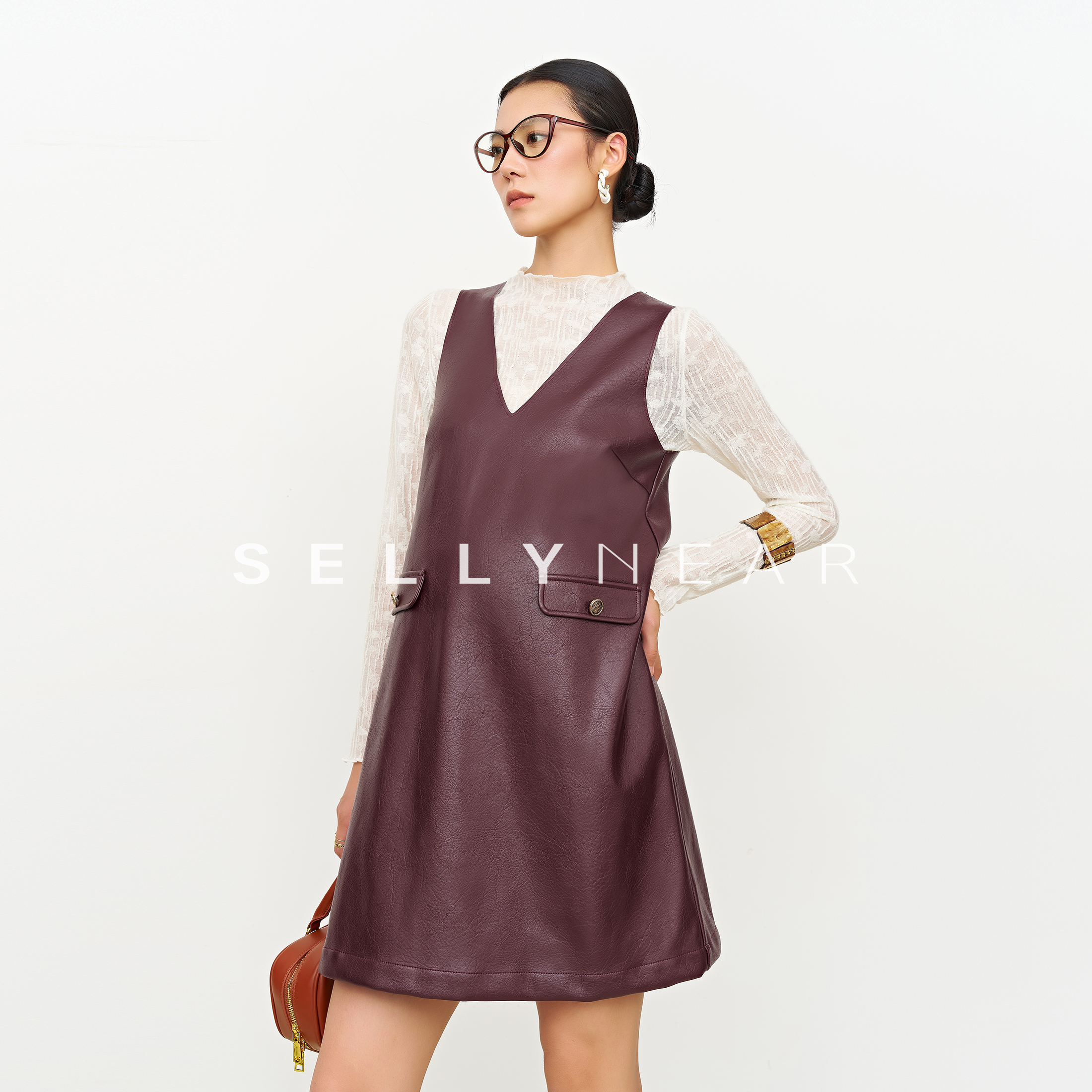 SELLYNEAR孕妇套装春秋款时尚安可拉红V领时尚蕾丝打底皮裙两件套